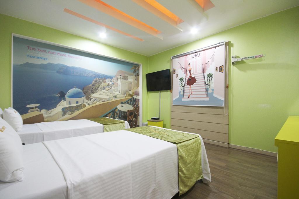 Hole In One Hotel Sacheon Exteriör bild